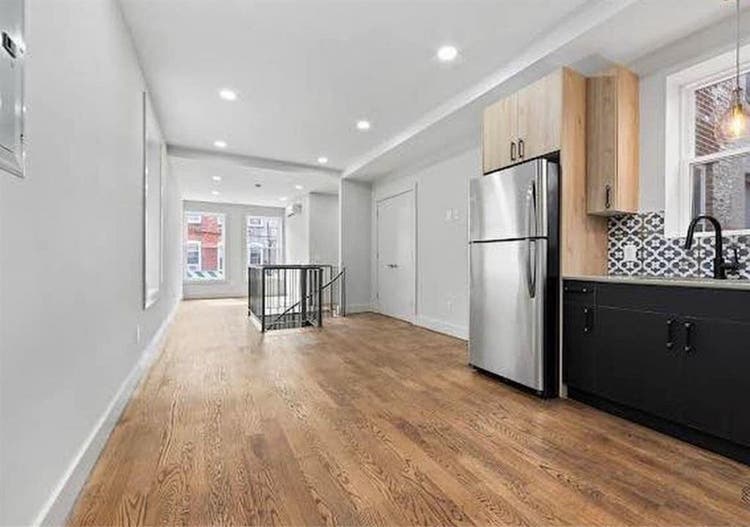 Spacious bedroom available