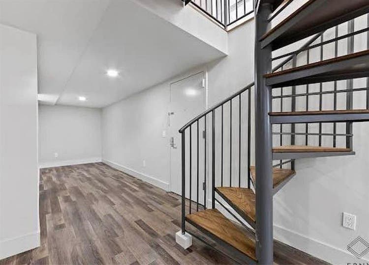 Spacious bedroom available