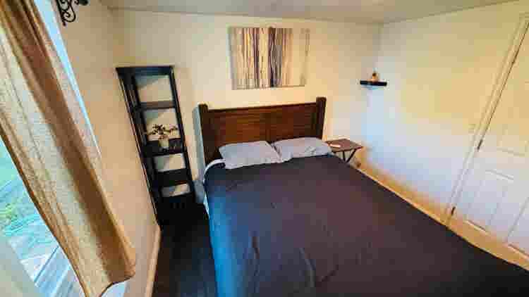 Private Room for Rent shared bthrm