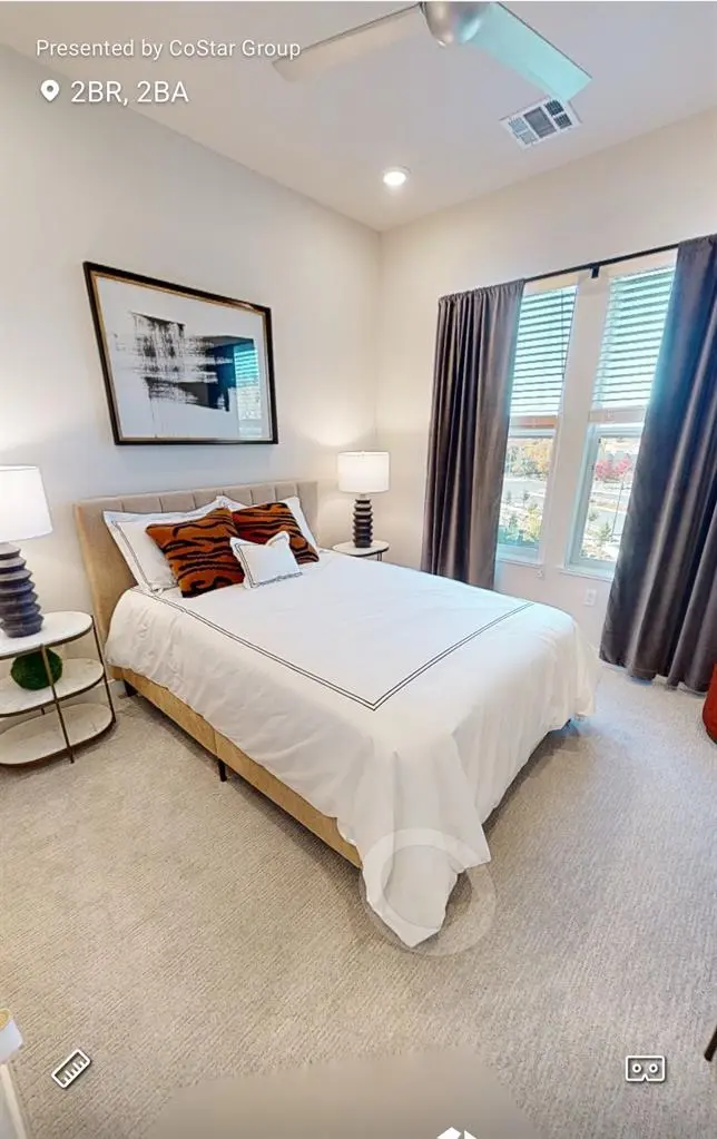 Looking for Roommate