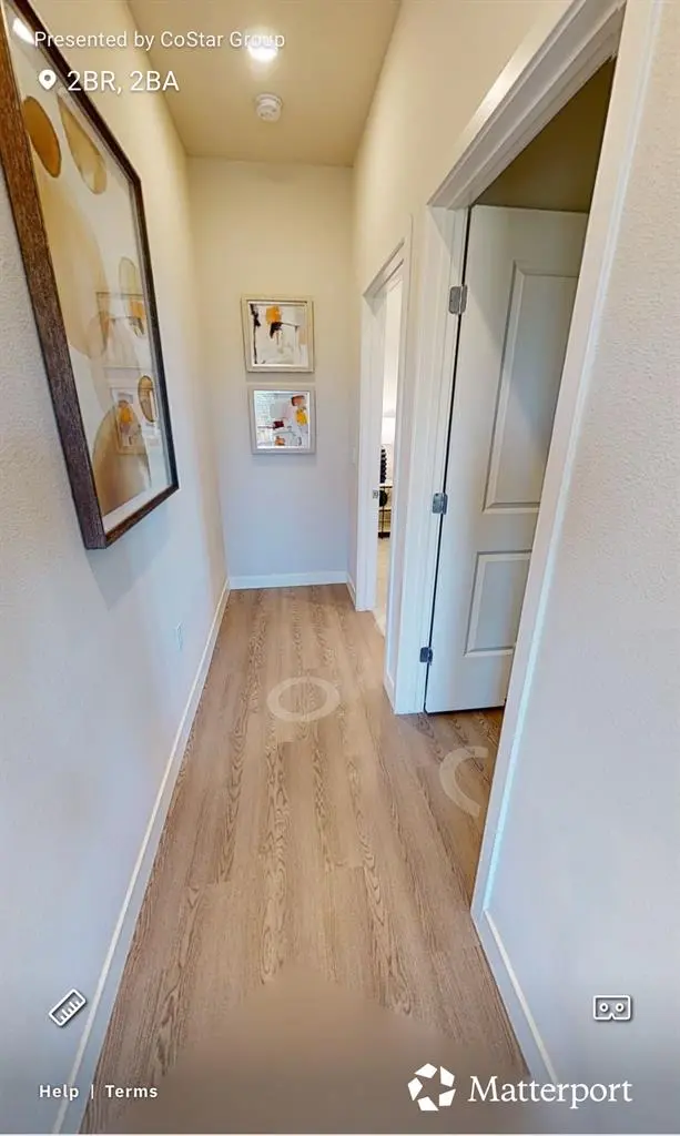 Looking for Roommate