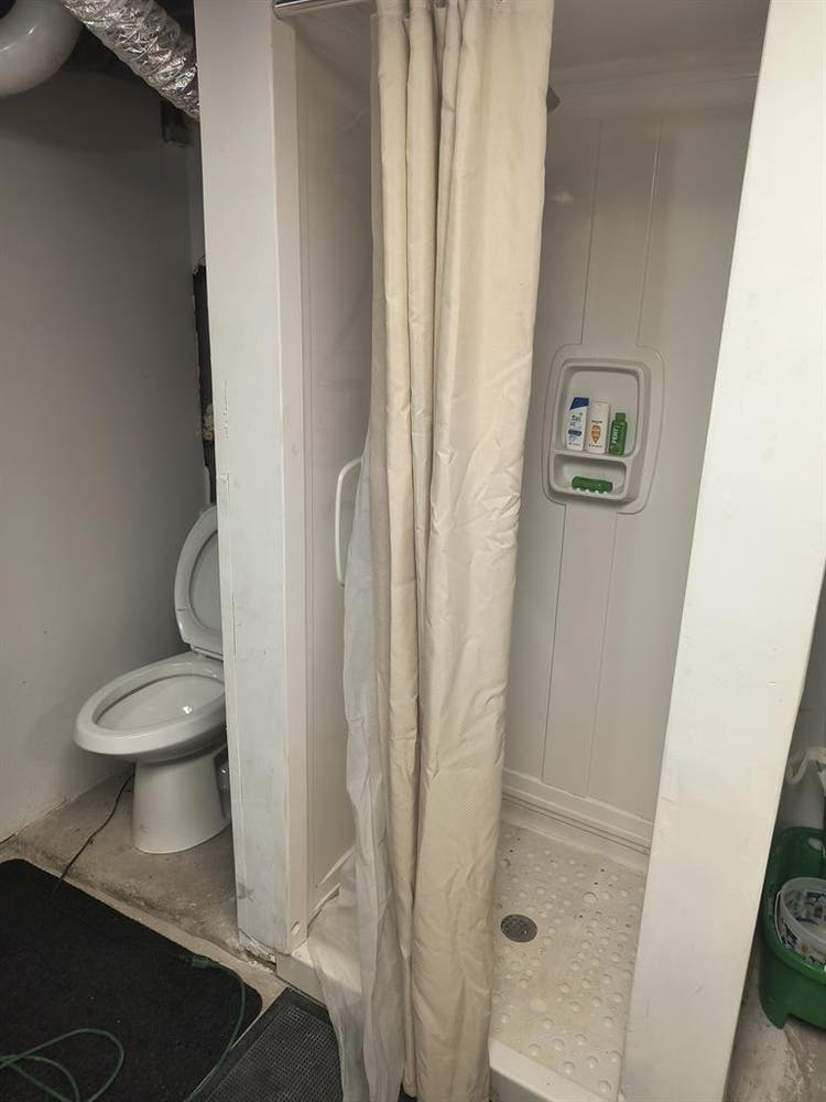 Rent for Room w/ Utilities Included
