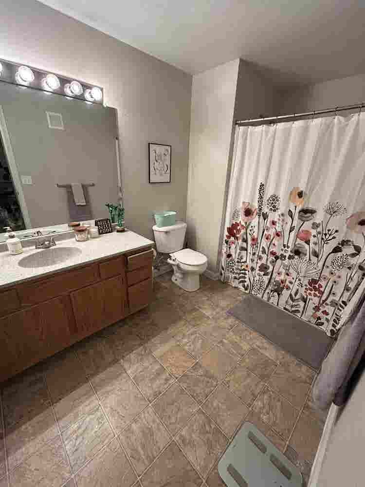 $ Bedroom Apartment