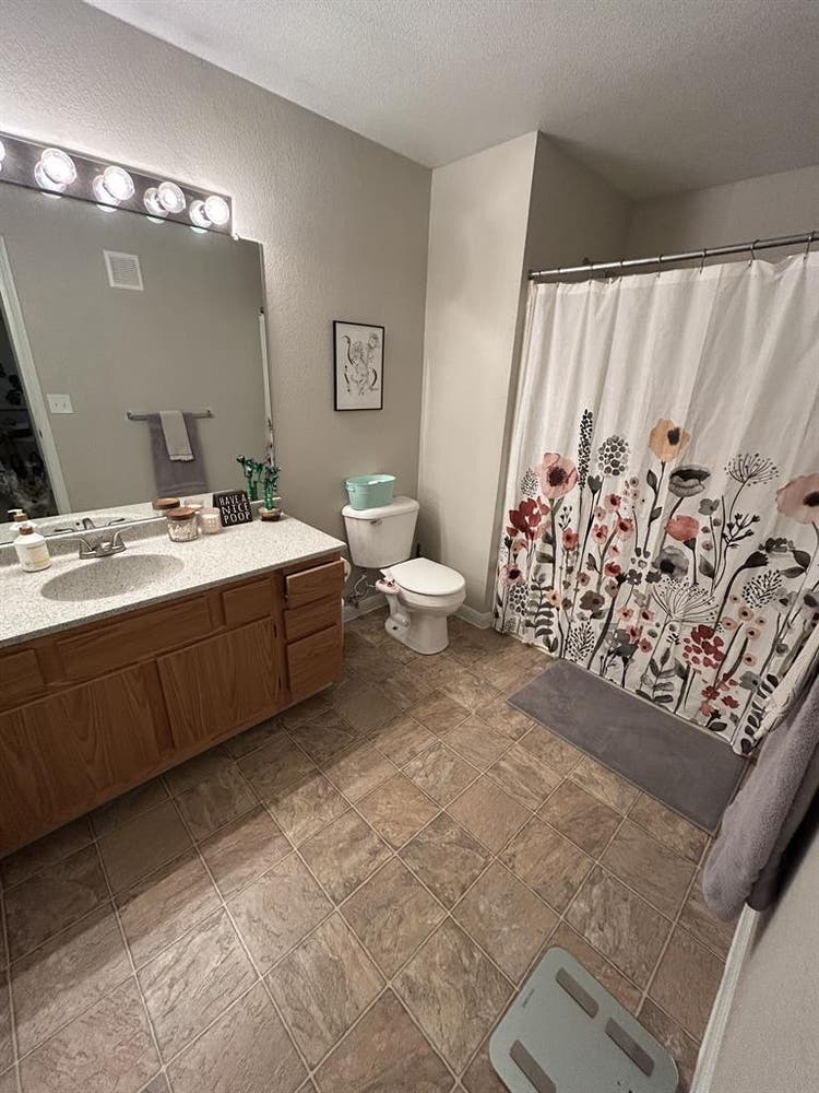 $ Bedroom Apartment