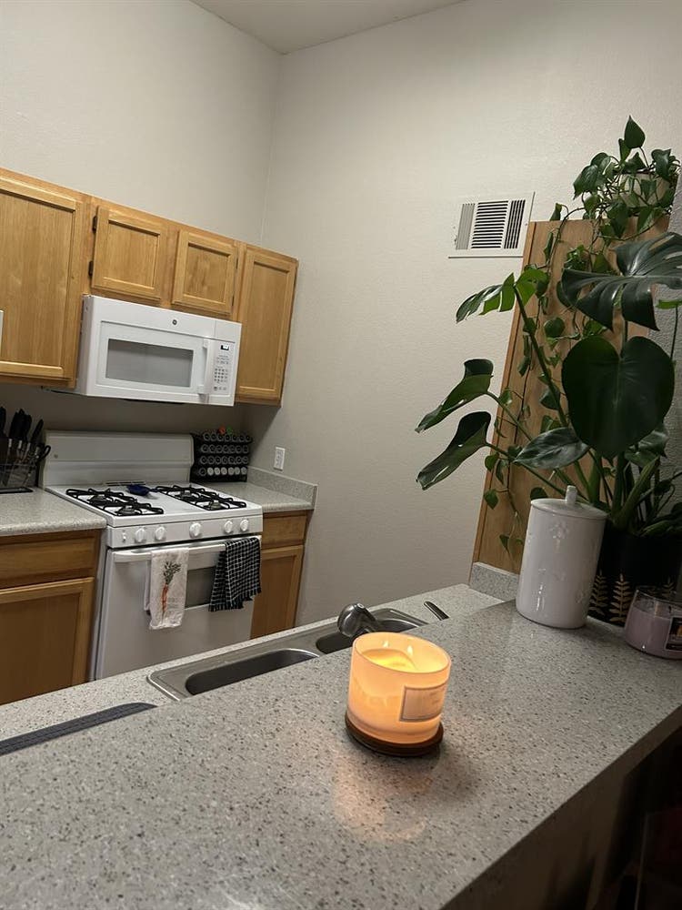 $ Bedroom Apartment