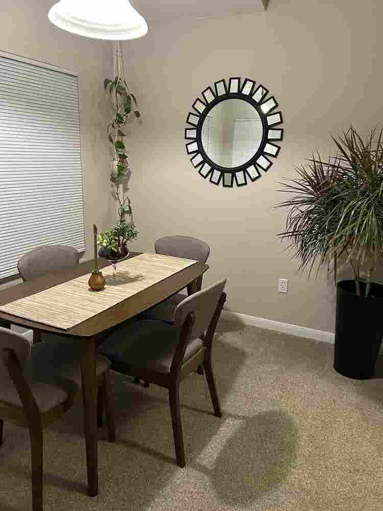 $ Bedroom Apartment