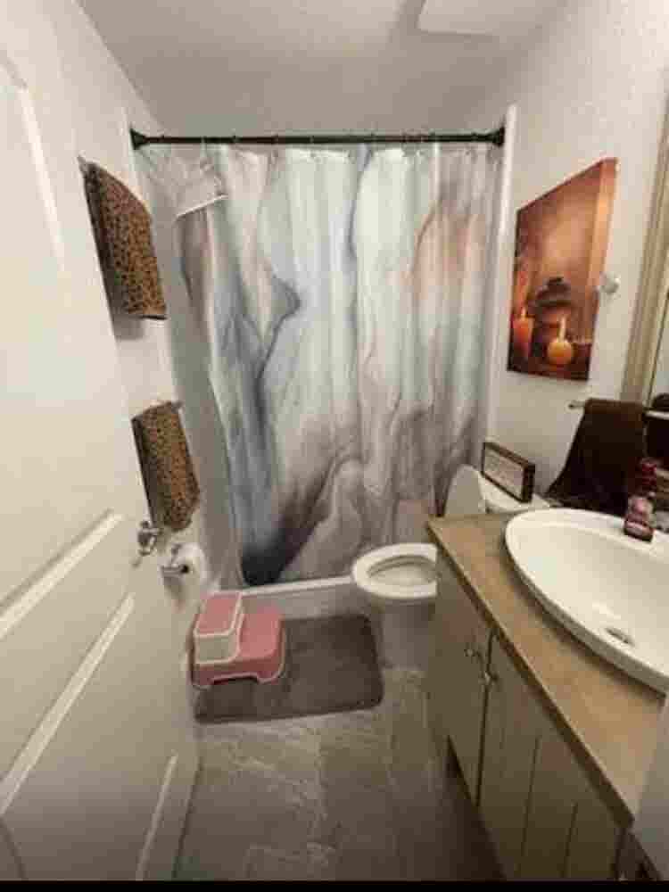 Beautiful Furnished Room