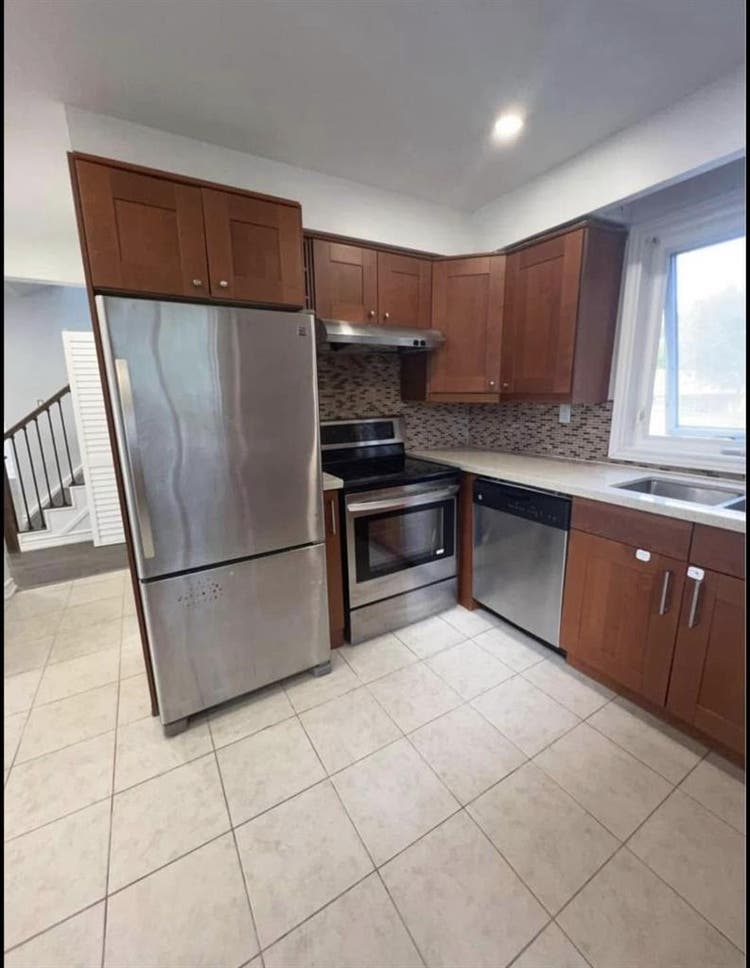 Private Room for Rent near Donmills