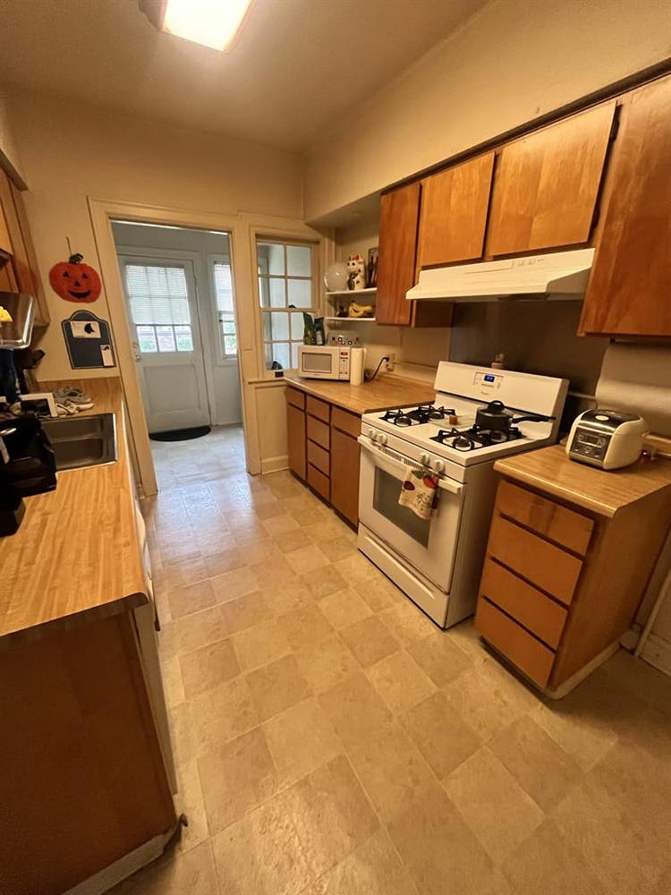 2 Bedroom, Townhousee