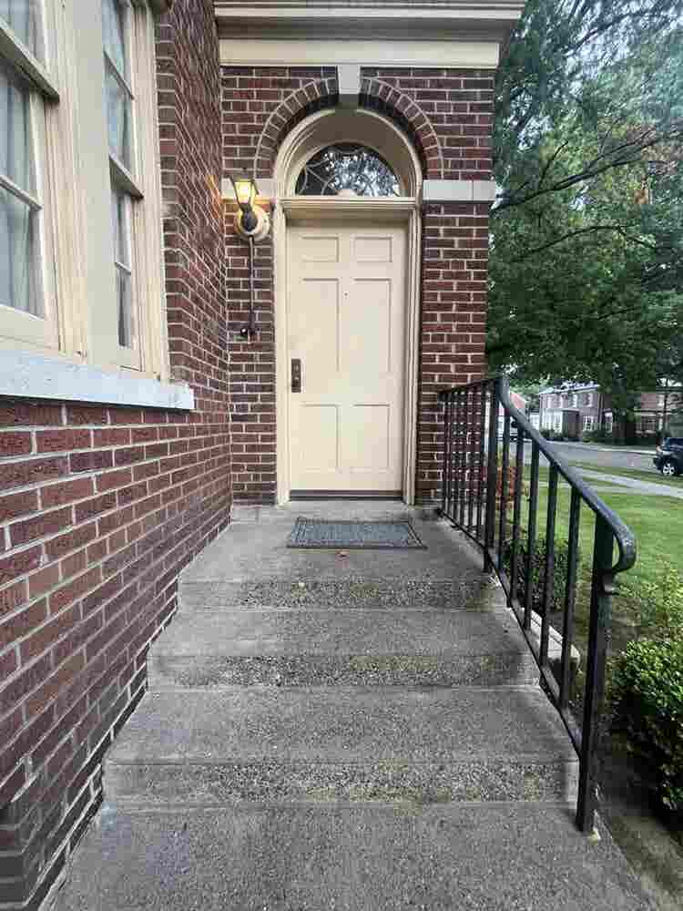 2 Bedroom, Townhousee