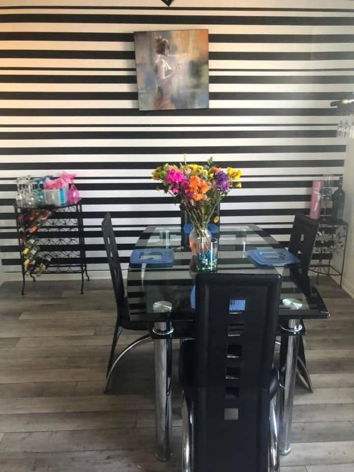 FEMALE ONLY Immediate Move-In