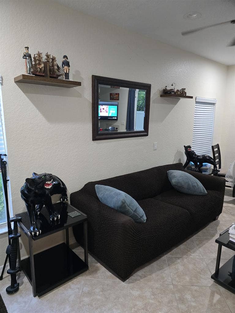 $ all-inclusive 1st floor bedrm