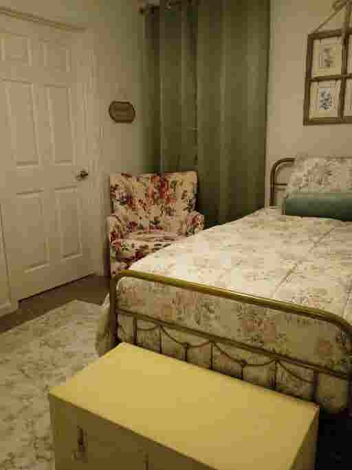 Nice Furnished Bdrm/Bathrm for Rent