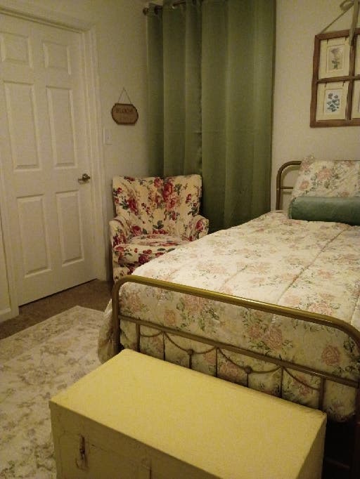 Nice Furnished Bdrm/Bathrm for Rent