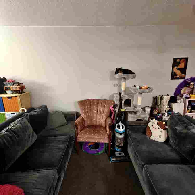 Furnished room for rent - Van Mall