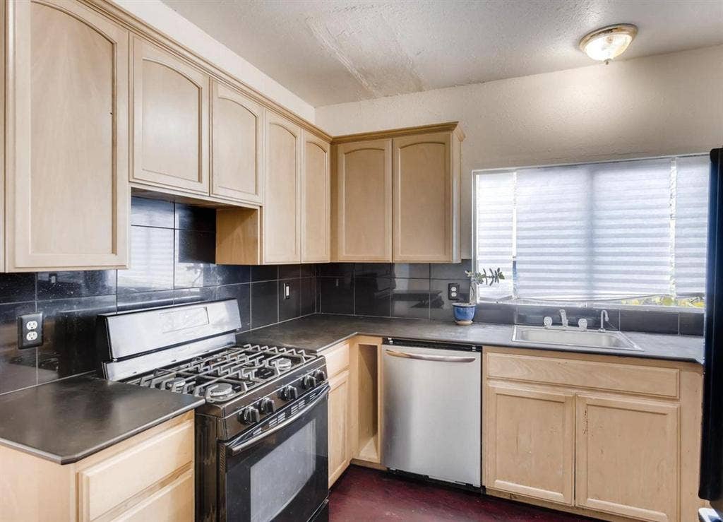 1 BR in Portland