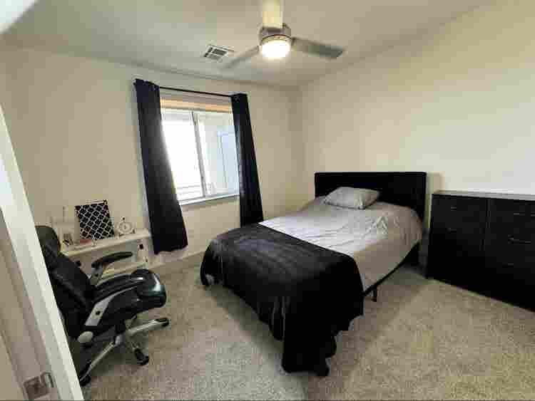 Private room, shared apt