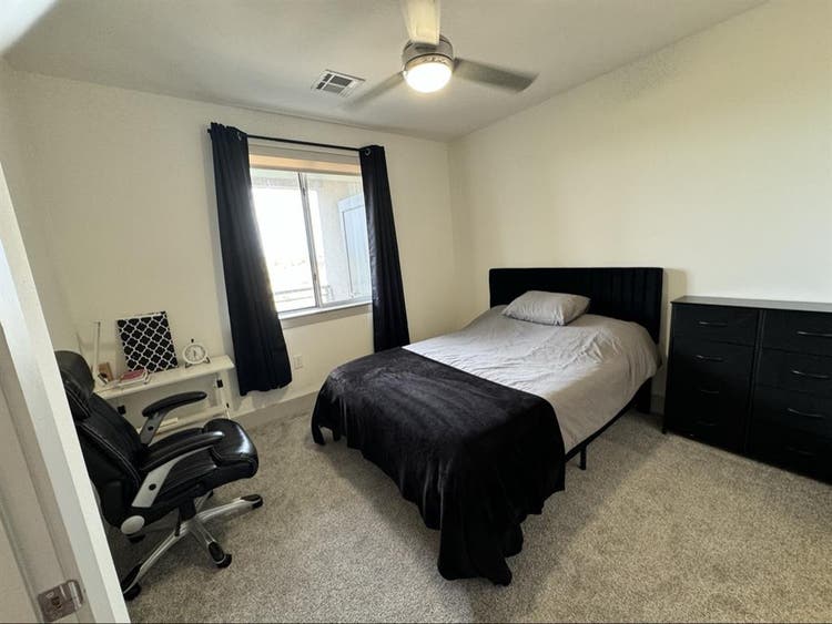 Private room, shared apt