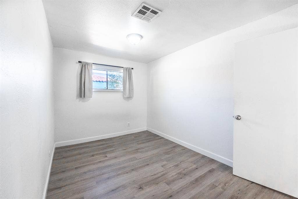 Private Room Near Skyharbor
