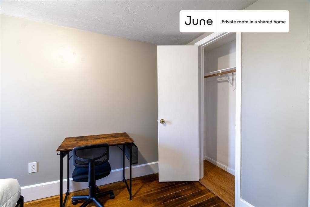 4 BR in Boston