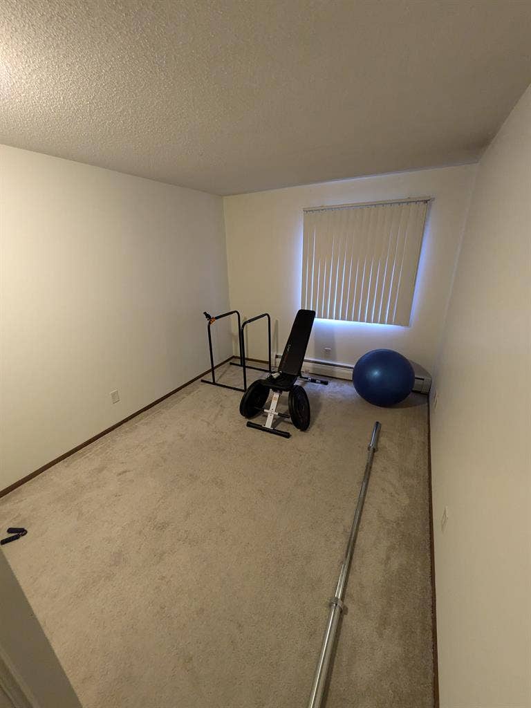 Spare room - 2 bedroom apt