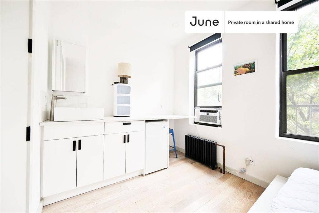 3 BR in New York City