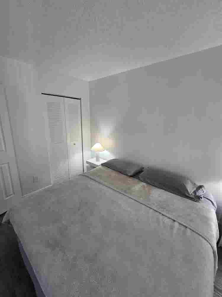 I'm looking a roommate for a rent a