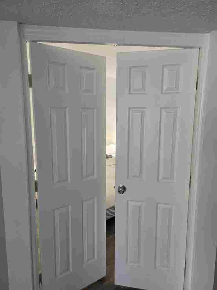 I'm looking a roommate for a rent a