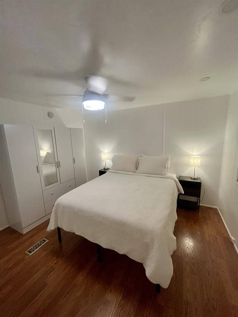 1 Bedroom with Den and private bath