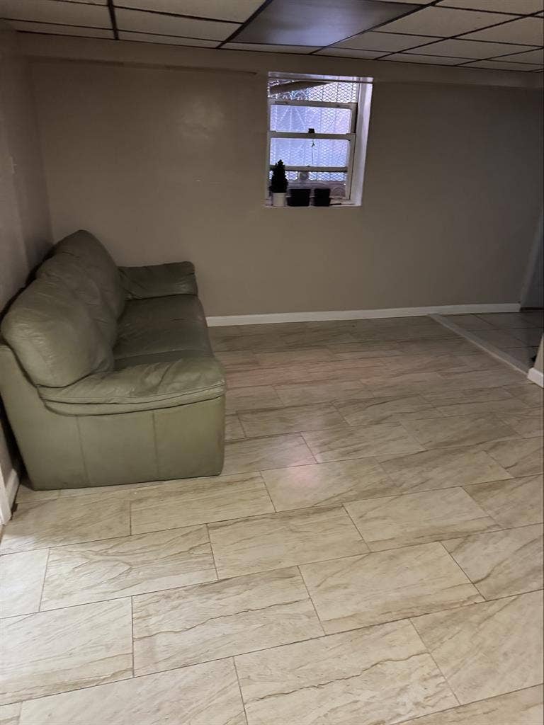 2 bedroom step down grown floor apt