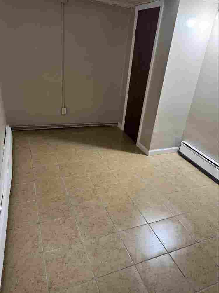 2 bedroom walk down ground floor ap