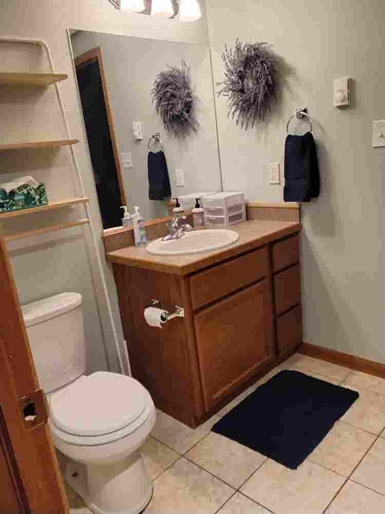 Furnished room in clean condo