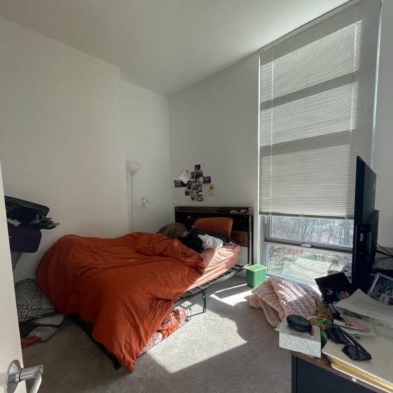 $1500 - Private bed/br - Ft Totten