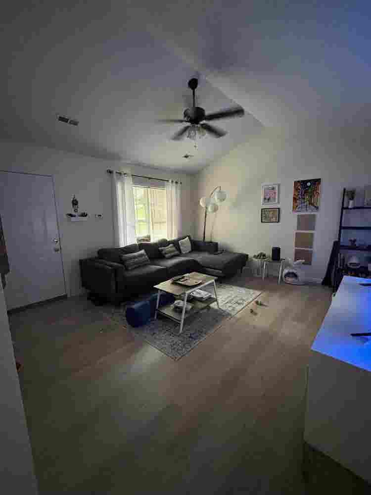 Private room and bathroom
