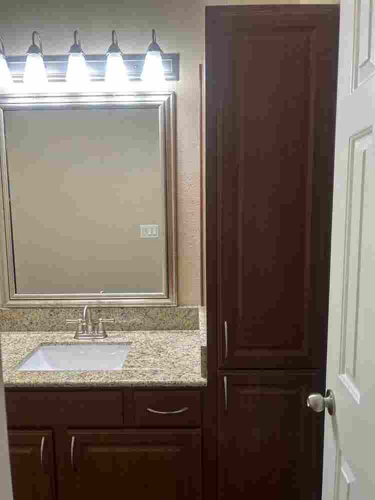 1 bed with private bath in a b