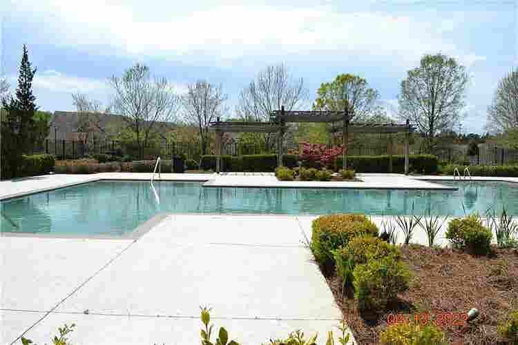 3 BR in East Point