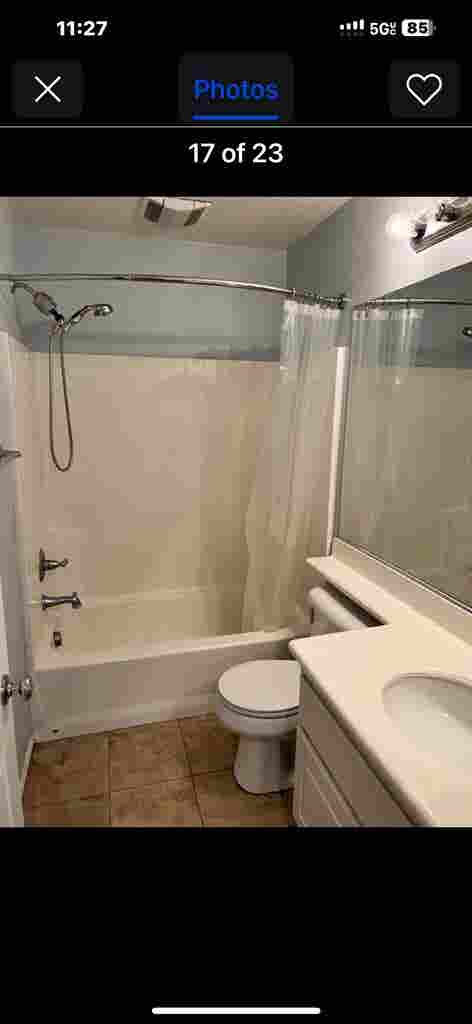 Room for rent with private bathroom