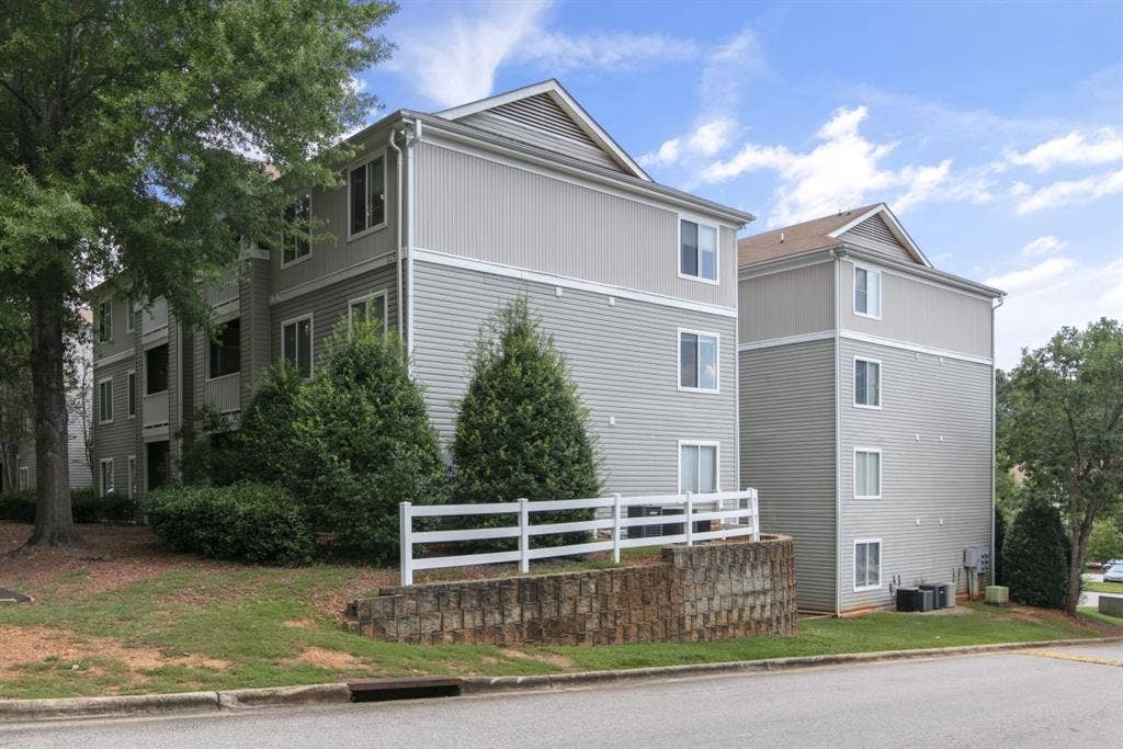 4 BR in Raleigh