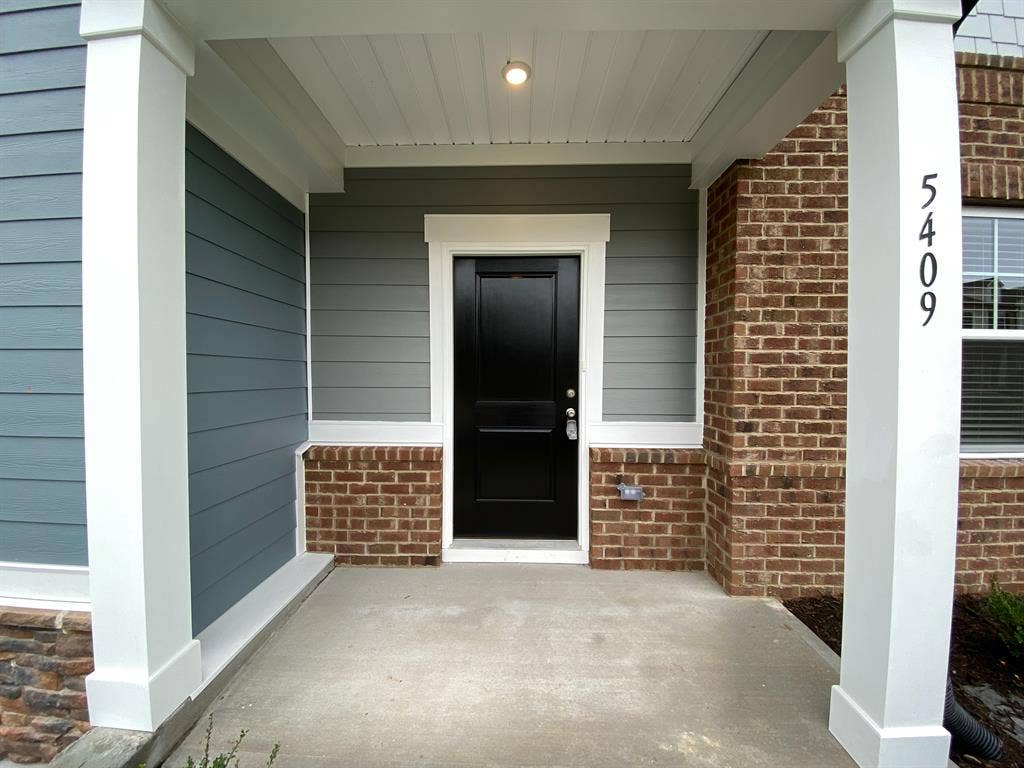 3 BR in Durham