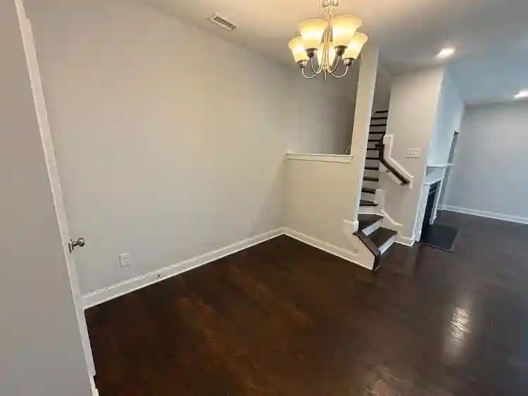 4 BR in Durham