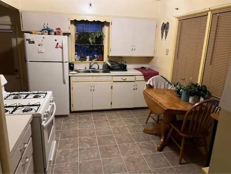 Private room for rent