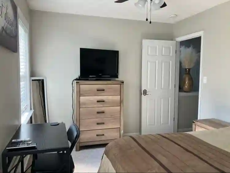 Furnished Room For Rent