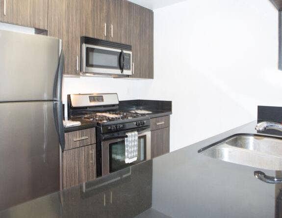 Looking for roommate - E. Hollywood