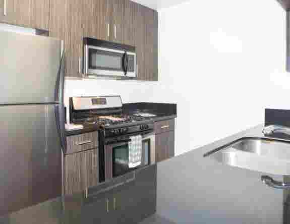 Looking for roommate - E. Hollywood
