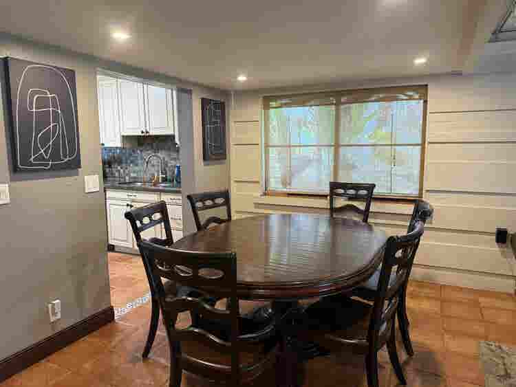 ROOM FOR RENT IN WESTON
