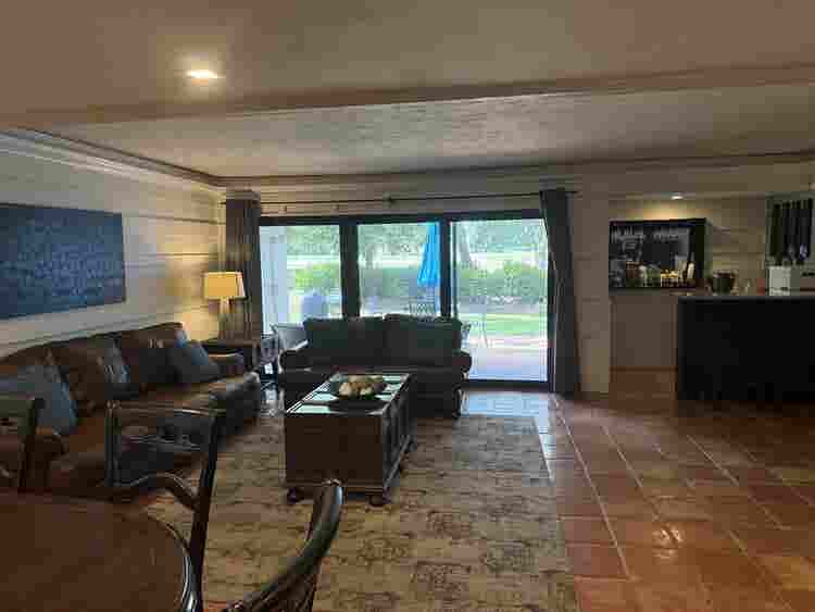 ROOM FOR RENT IN WESTON