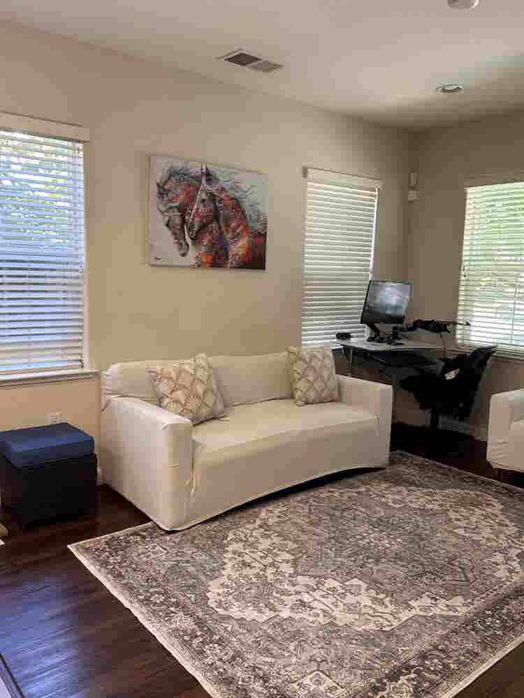 Room available now- Bills included!