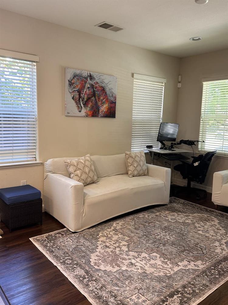 Room available now- Bills included!