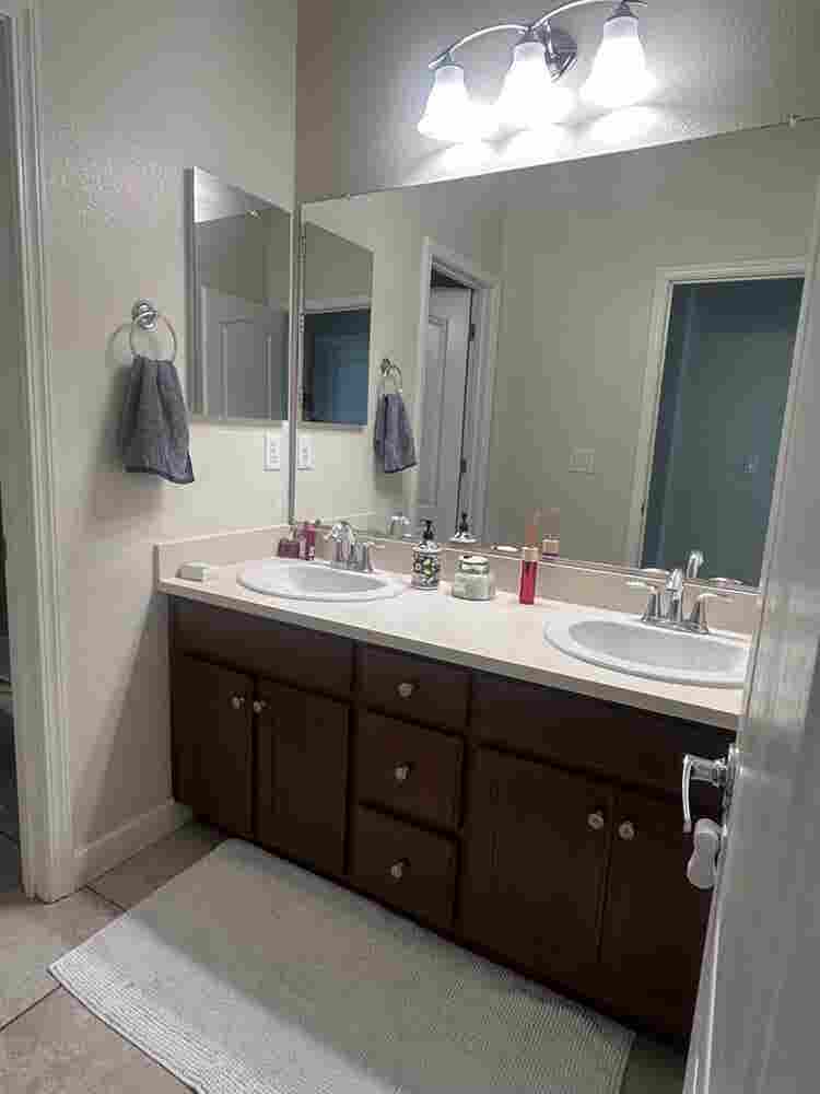 Room available now- Bills included!