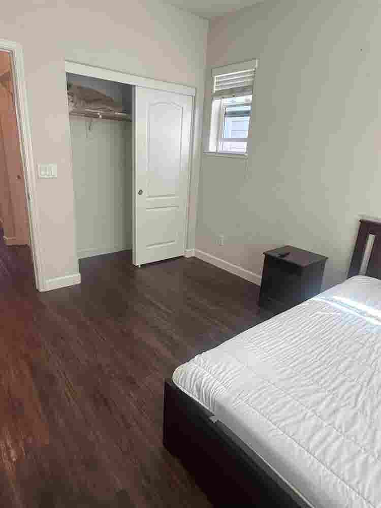 Room available now- Bills included!